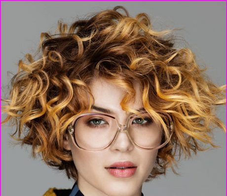 2019-short-curly-hairstyles-49_15 2019 short curly hairstyles