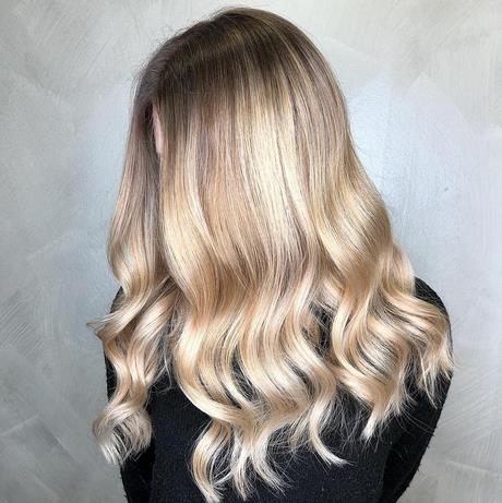 mid-length-hair-trends-2019-96_11 Mid length hair trends 2019