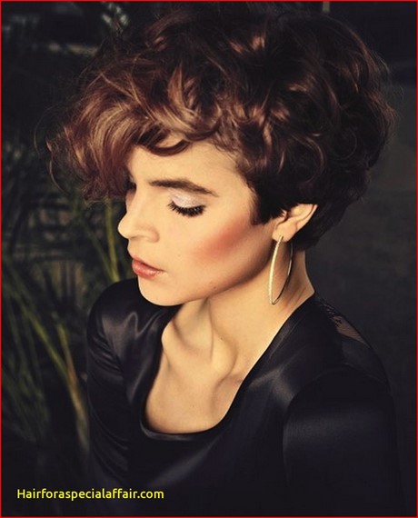 short-curly-haircuts-2019-31_17 Short curly haircuts 2019