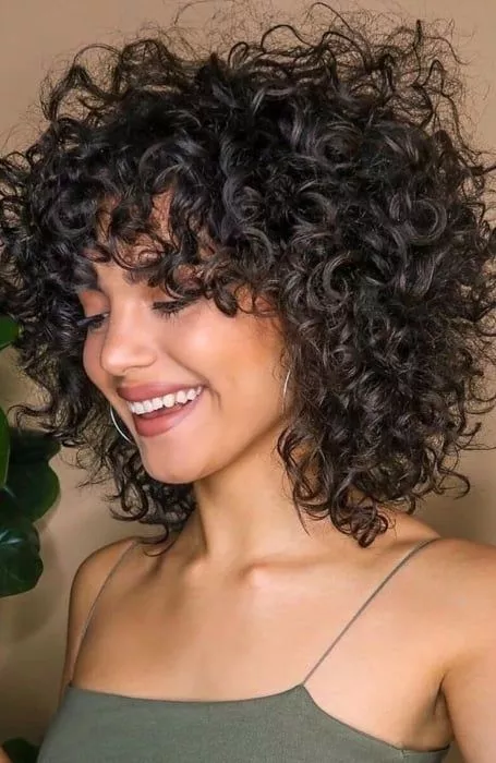 curly-weave-hairstyles-2024-65_13-6 Curly weave hairstyles 2024