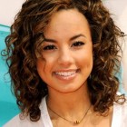 Curly hairstyles for round faces