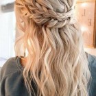 Prom hair trends 2019