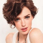 New short curly hairstyles 2020