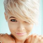 Short hairstyles for thin fine hair 2022